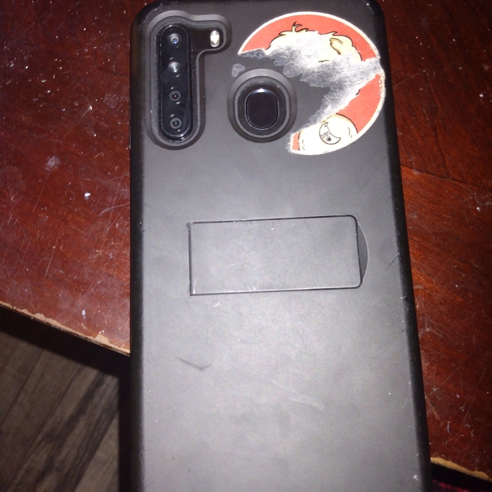 A new phone and Lga21 and phone case with it